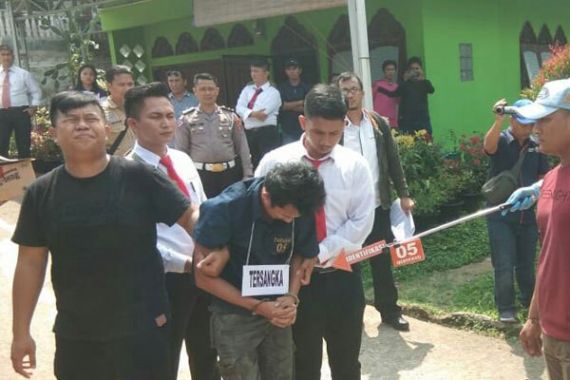 Beriman Bunuh dan Rampas Harta Pelajar SMA untuk Bayar Utang ke Ibunya - JPNN.COM