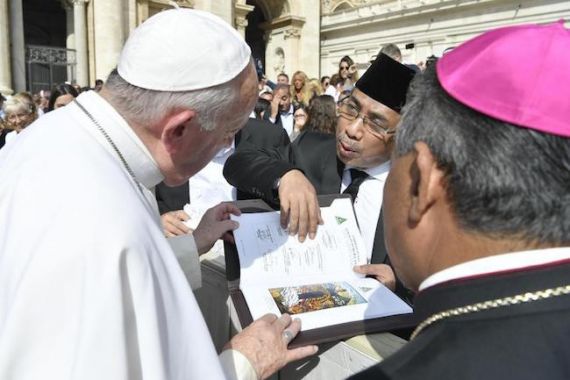 Temui Paus di Vatikan, Kiai Staquf Sampaikan Salam dari Presiden & Rakyat Indonesia - JPNN.COM