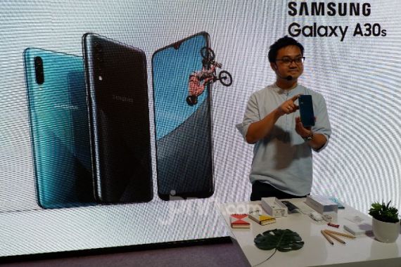 Samsung Galaxy A20s dan A30s Resmi Dirilis, Cek Harga Khususnya - JPNN.COM