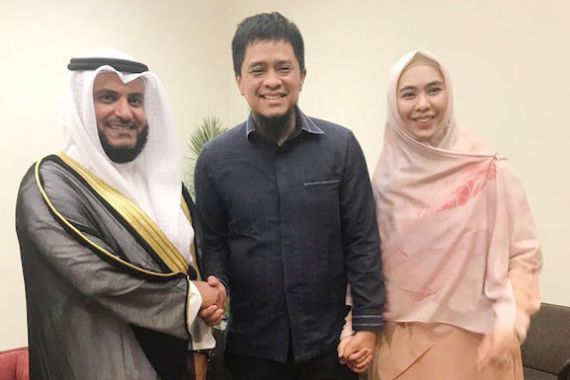 Oki Setiana Dewi Boyong Syaikh Mishary Rashid Alafasy ke Indonesia - JPNN.COM