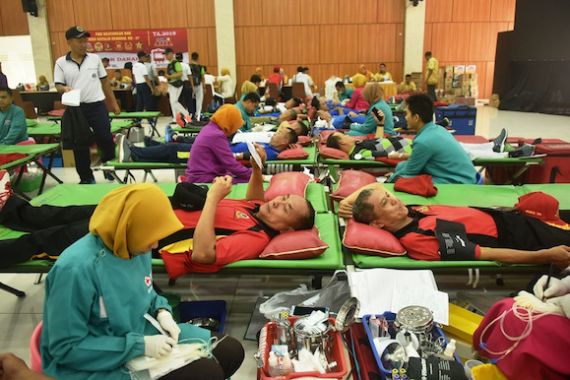 Peduli Sesama, Perwira Siswa Seskoal Tahun 2019 Gelar Donor Darah - JPNN.COM