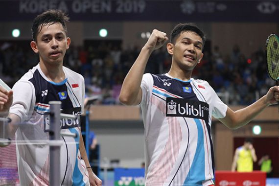 Ganda Putra Indonesia Masih Sempurna Hingga 16 Besar Denmark Open 2019 - JPNN.COM