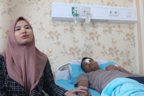 Korban Demo Pelajar, Briptu Charis Patah Tulang Hidung, Tunangan Ditunda - JPNN.COM