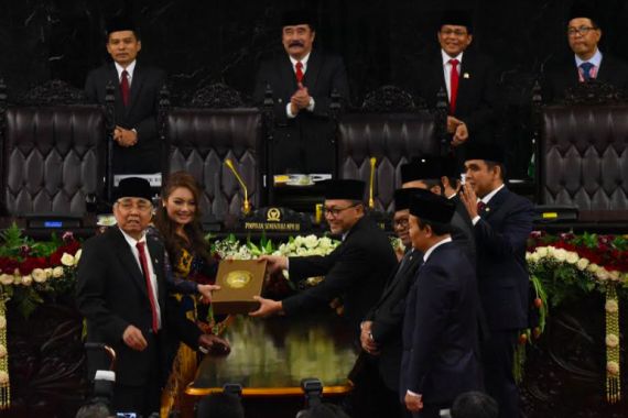 Anggota DPR RI Periode 2019-2024 Punya Tugas Kembalikan Kepercayaan Rakyat - JPNN.COM