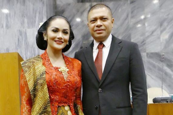 Diterpa Gosip Perselingkuhan, Suami Krisdayanti Sindir Netizen - JPNN.COM
