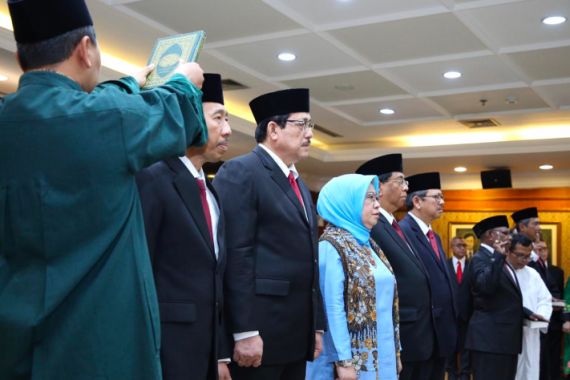 Inilah 7 Anggota KASN yang Dipilih Presiden Jokowi - JPNN.COM