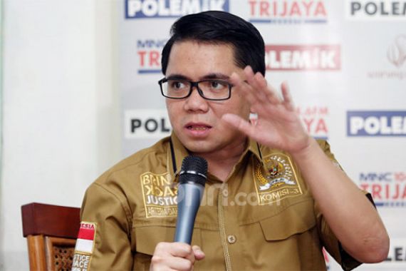 Pesawat Kepresidenan Ganti Warna, Arteria Singgung Nama SBY dan Demokrat - JPNN.COM