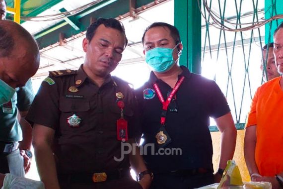 Bareskrim Musnahkan 15 Kilogram Sabu-Sabu Asal Palembang - JPNN.COM