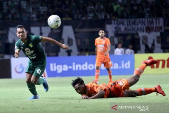 Imbang Lawan Borneo FC, Wolfgang Pikal Tetap Puji Perjuangan Skuad Persebaya - JPNN.COM