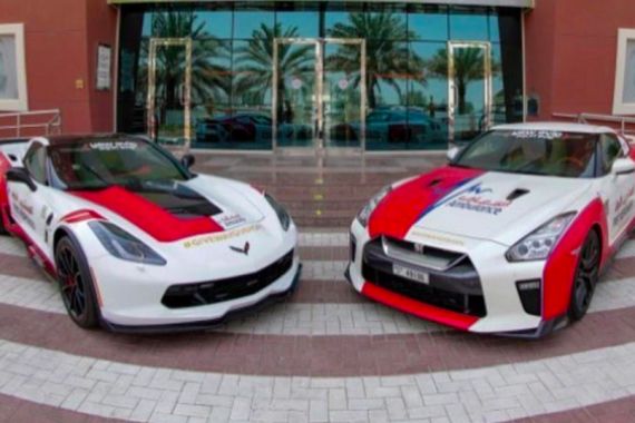 Wow! Mobil Sport Keren Ini Dijadikan Ambulans di Dubai - JPNN.COM
