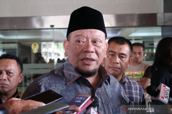 La Nyalla Ingatkan Komite Pemulihan Ekonomi Belajar dari Dana Otsus Aceh - JPNN.COM
