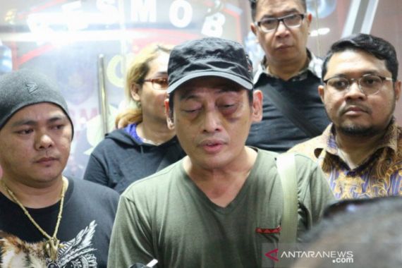 Shairil Anwar, Buronan Kasus Penganiayaan Ninoy Karundeng Menyerahkan Diri - JPNN.COM