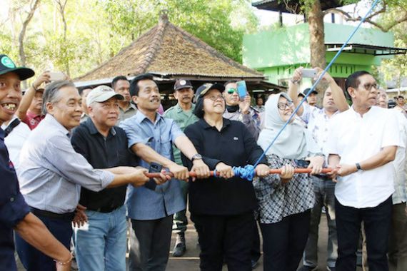 Menteri Siti Lepas Liar 14 Ekor Curik Bali - JPNN.COM