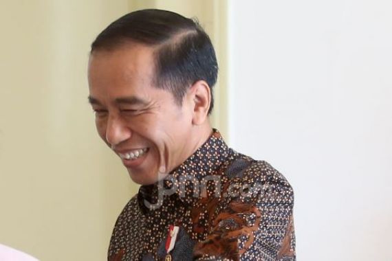Cerita Jokowi Soal Mendobrak Aturan Protokol Istana - JPNN.COM