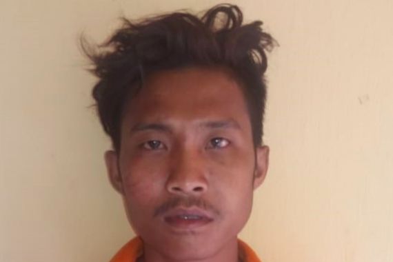 Abdul Hakim Sok Jagoan Acungkan Celurit ke Polisi, Dor! - JPNN.COM