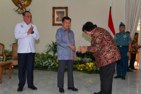 Di Akhir Masa Jabatan Menteri Siti, KLHK Raih Dua Penghargaan - JPNN.COM