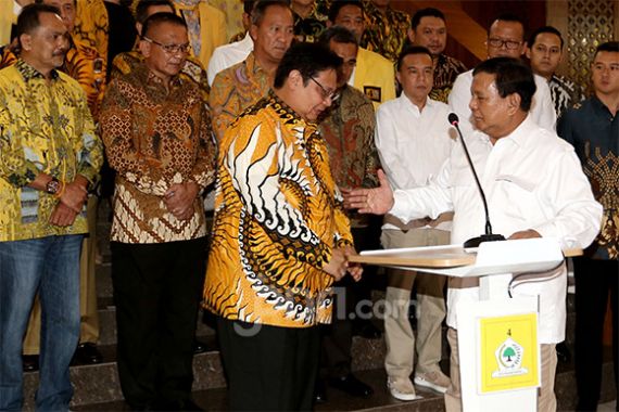 Begini Jawaban Santai Prabowo Saat Disinggung Tujuan Safari Politik - JPNN.COM