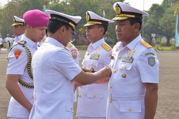 Laksamana Pertama TNI Ahmad Heri Purwono Resmi Pimpin Kolinlamil - JPNN.COM