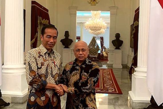 Soal Kandidat Presiden 2024, Darmizal: Belum Ada Menyamai Elektabilitas Jokowi - JPNN.COM