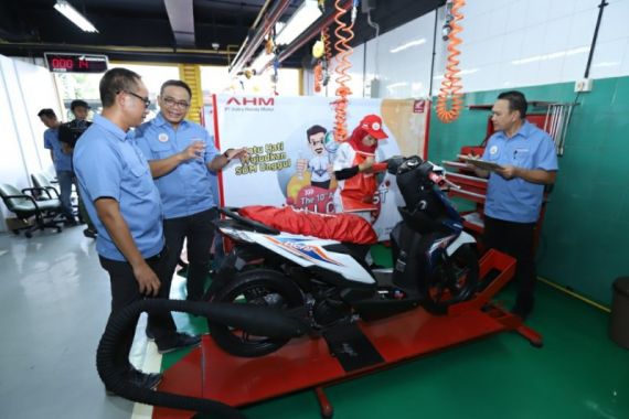 Ikhtiar Astra Honda Motor (AHM) Kembangkan Keterampilan Siswa dan Guru SMK Indonesia - JPNN.COM