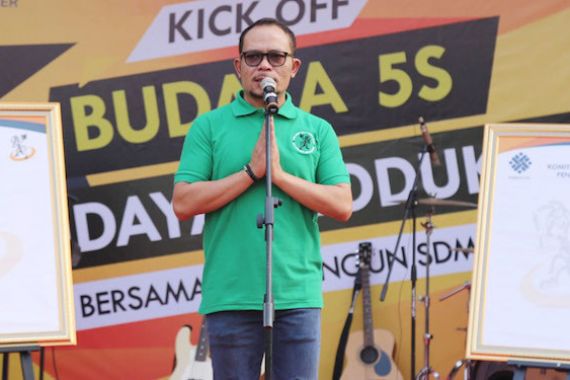 Pamitan, Hanif Dhakiri: Jangan Pernah Lelah Mencintai Indonesia - JPNN.COM