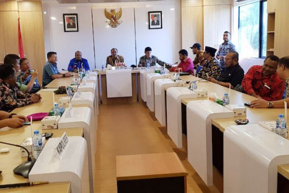 DPD Akan Bentuk Pansus Papua, Kunjungi Sorong Guna Mendapat Masukan - JPNN.COM