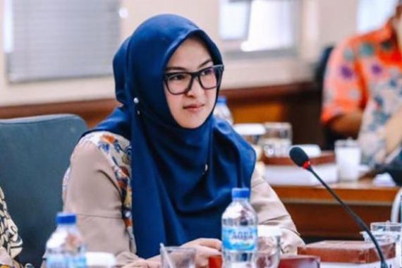 Senator Amaliah: Sumpah Pemuda Jadi Momen Kebangkitan Milenial Terlibat Politik - JPNN.COM