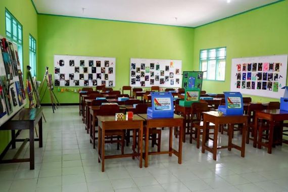 Waskita Karya Bangun Laboratorium Matematika untuk SMPN 19 Purworejo - JPNN.COM