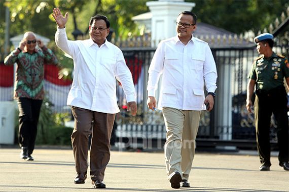 Prabowo Subianto Tiba di Istana, Riza Patria: Pak Jokowi Sudah Paham - JPNN.COM
