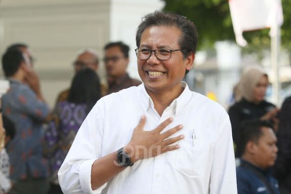 Indeks Persepsi Korupsi Indonesia Naik, Ini Komentar Fadjroel - JPNN.COM