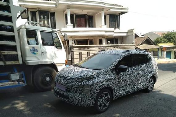 Mitsubishi Indonesia Tanggapi Rumor Xpander Bergaya Crossover - JPNN.COM