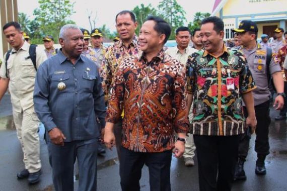 Gerak Cepat Mendagri Tito Karnavian Urus Masalah Papua - JPNN.COM