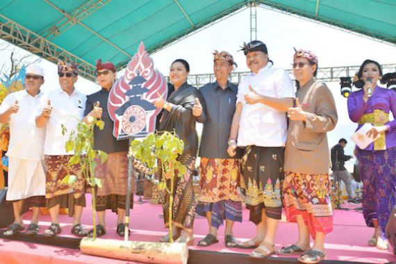 Festival Ulun Danu Beratan Efektif Promosikan Pariwisata di Tabanan - JPNN.COM