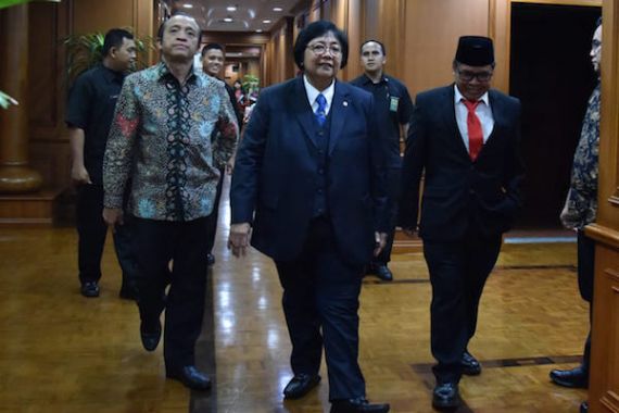 Gelar Rapim Perdana, Menteri Siti Ajak Wamen dan Jajaran KLHK Mulai Berlari Kencang - JPNN.COM