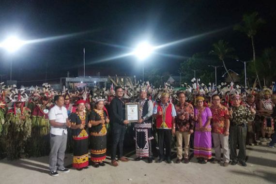 Micky AFI Sukses Guncang Panggung Festival Hudoq Crossborder 2019 - JPNN.COM