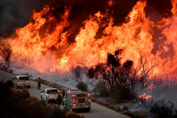 Kebakaran Terdahsyat Landa California, Status Darurat - JPNN.COM