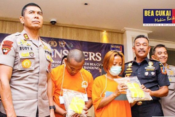 Penyelundupan 12 Kilogram Narkotika di Bandara Husein Sastranegara Berhasil Digagalkan - JPNN.COM