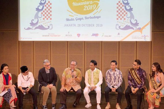 28 Finalis Berebut Gelar Putra Putri Batik Nusantara 2019 - JPNN.COM