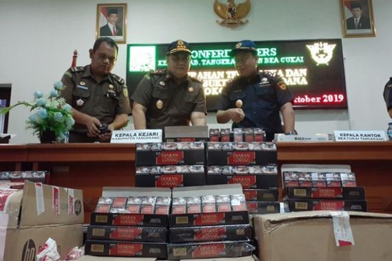 Bea Cukai Tangerang Amankan 8.000 Bungkus Rokok Ilegal - JPNN.COM