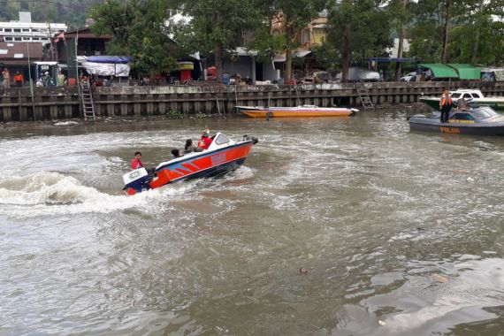 Ogah Dirawat di Rumah Sakit, Supri Malah Nekat Terjun ke Sungai, Hilang! - JPNN.COM