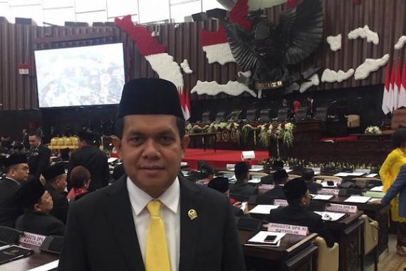 Upah Minimum 2021 tidak Naik, Melki: Untung Rugi Harus Dibagi Bersama - JPNN.COM