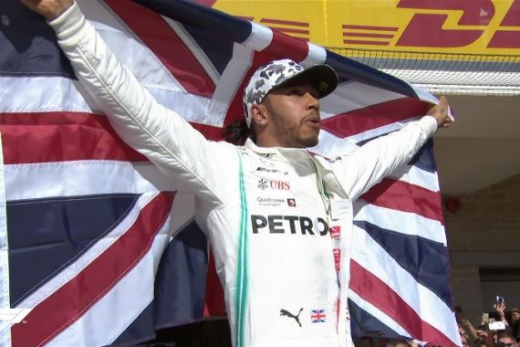 Sah! Lewis Hamilton Jadi Pembalap Keempat Inggris Dapat Gelar Sir - JPNN.COM