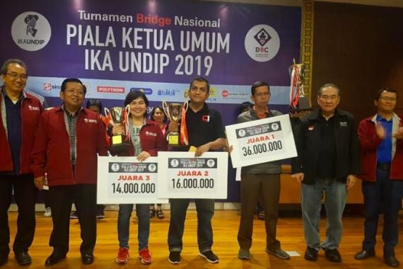 Tim Banten Raih Juara Utama di Turnamen Bridge Nasional IKA Undip - JPNN.COM