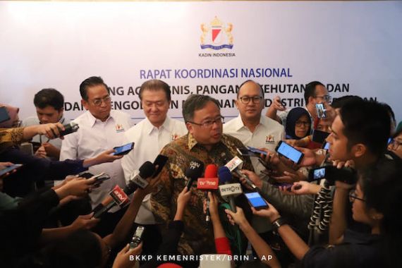 Menristek Bambang Dorong Penerapan Riset Teknologi Pertanian - JPNN.COM