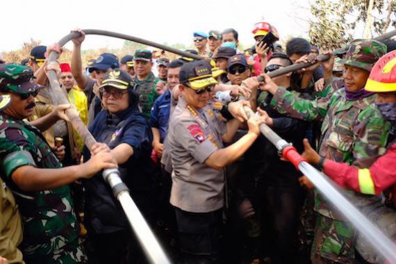 Menteri LHK Siti Nurbaya Ungkap Terobosan Pemerintah Hadapi Karhutla di 2020 - JPNN.COM