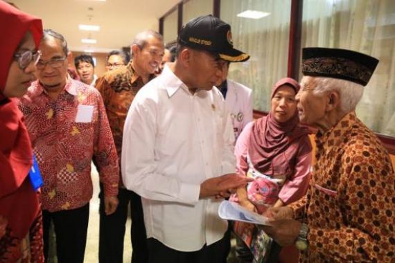 Muhadjir Lega RS Masih Layani Pasien BPJS Kesehatan meski Tagihan Macet - JPNN.COM