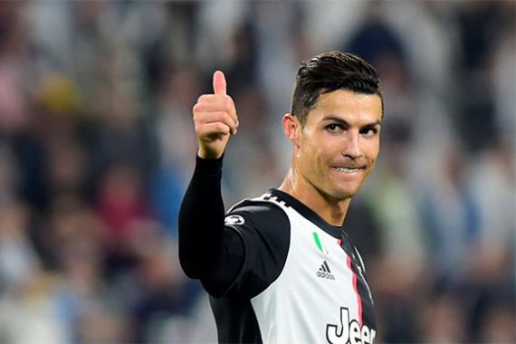 Cristiano Ronaldo Marah, Tinggalkan Stadion Sebelum Juventus Vs AC Milan Bubar - JPNN.COM