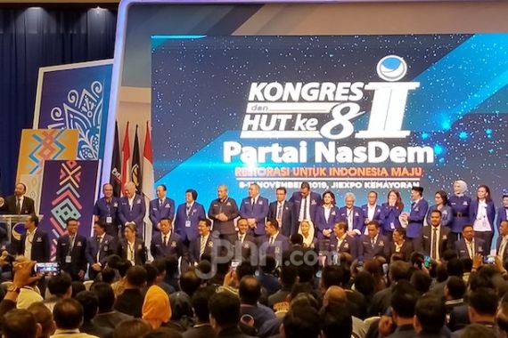Bismillah... Surya Paloh Lantik Diri Sendiri dan Pengurus NasDem 2019-2024 - JPNN.COM