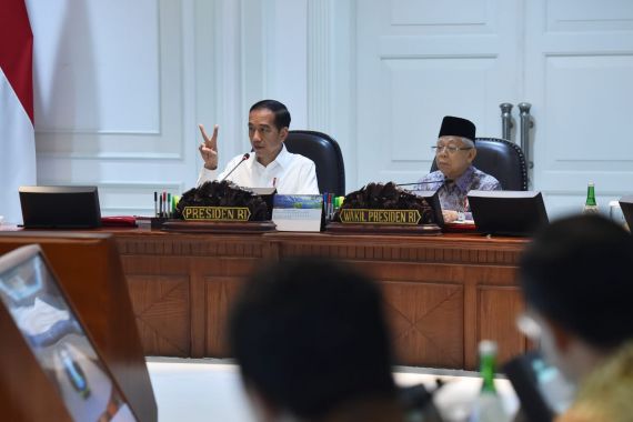 Jokowi Mulai Gelar Ratas dengan Tatap Muka - JPNN.COM