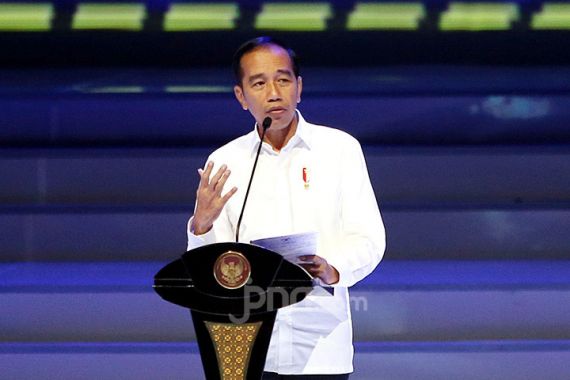 Jokowi Terpilih jadi Pemimpin Paling Berpengaruh di Asia 2019 - JPNN.COM